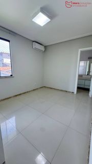 CASA DE ALTO PADRÃO PARA LOCAÇÃO – BURAQUINHO  Exclusividade, conforto e liberdade em uma das melhores regiões de Lauro de Freitas.