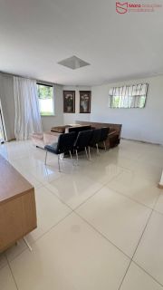 CASA DE ALTO PADRÃO PARA LOCAÇÃO – BURAQUINHO  Exclusividade, conforto e liberdade em uma das melhores regiões de Lauro de Freitas.