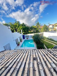 Casa de alto padrão em Vilas do Atlântico – localização privilegiada