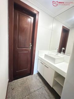 Casa de alto padrão em Vilas do Atlântico – localização privilegiada
