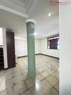 Casa de alto padrão em Vilas do Atlântico – localização privilegiada