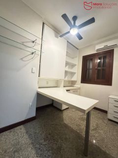 Casa de alto padrão em Vilas do Atlântico – localização privilegiada