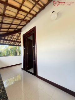 Casa de alto padrão em Vilas do Atlântico – localização privilegiada