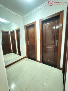 Casa de alto padrão em Vilas do Atlântico – localização privilegiada
