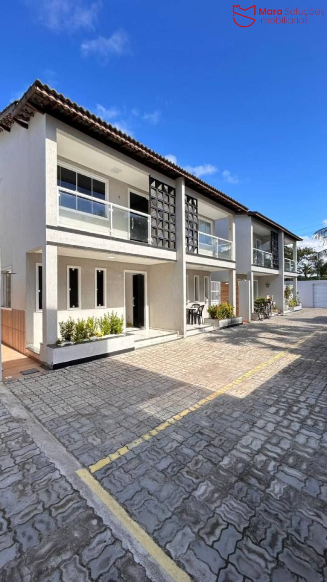 Locação R$3.500 | Casa 3 Suítes a 200m da Praia de Ipitanga