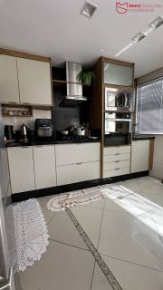 Casa Semimobiliada com 2 Suítes no Centro de Lauro de Freitas