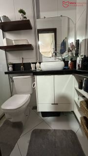 Casa Semimobiliada com 2 Suítes no Centro de Lauro de Freitas