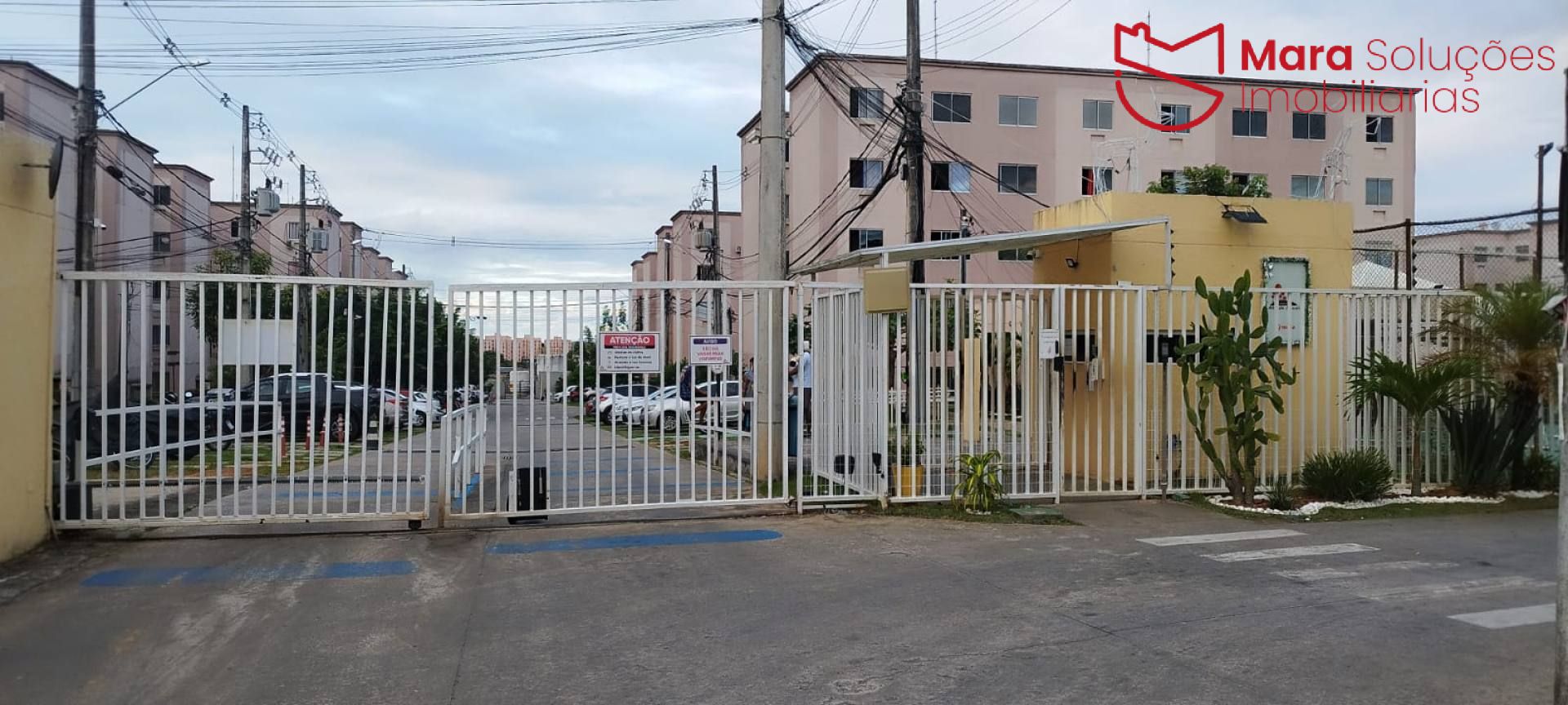 APARTAMENTO REFORMADO À VENDA NO RESIDENCIAL ALTO DO PICUAIA