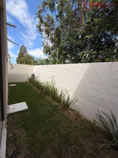 Casa térrea à venda no Condomínio Vila Florença, em Abrantes.