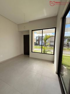 Casa térrea à venda no Condomínio Vila Florença, em Abrantes.