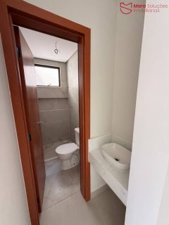 Casa térrea à venda no Condomínio Vila Florença, em Abrantes.
