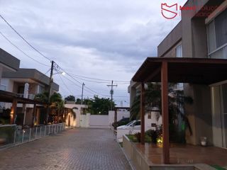 Casa 4/4 com 3 suítes e armários planejados no Residencial Atlantis