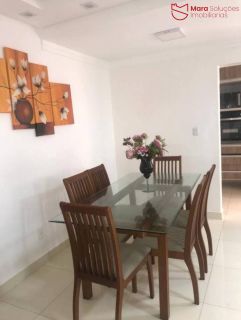 Casa Triplex em Condomínio em Ipitanga