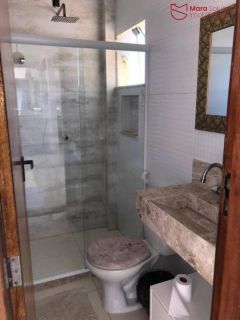 Casa Triplex em Condomínio em Ipitanga