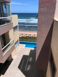 Casa Triplex em Condomínio em Ipitanga