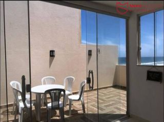 Casa Triplex em Condomínio em Ipitanga