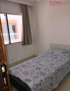 Casa Triplex em Condomínio em Ipitanga