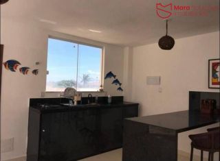 Casa Triplex em Condomínio em Ipitanga