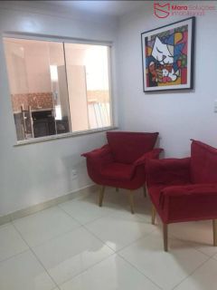 Casa Triplex em Condomínio em Ipitanga