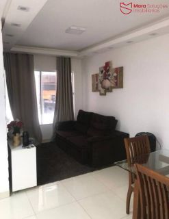 Casa Triplex em Condomínio em Ipitanga