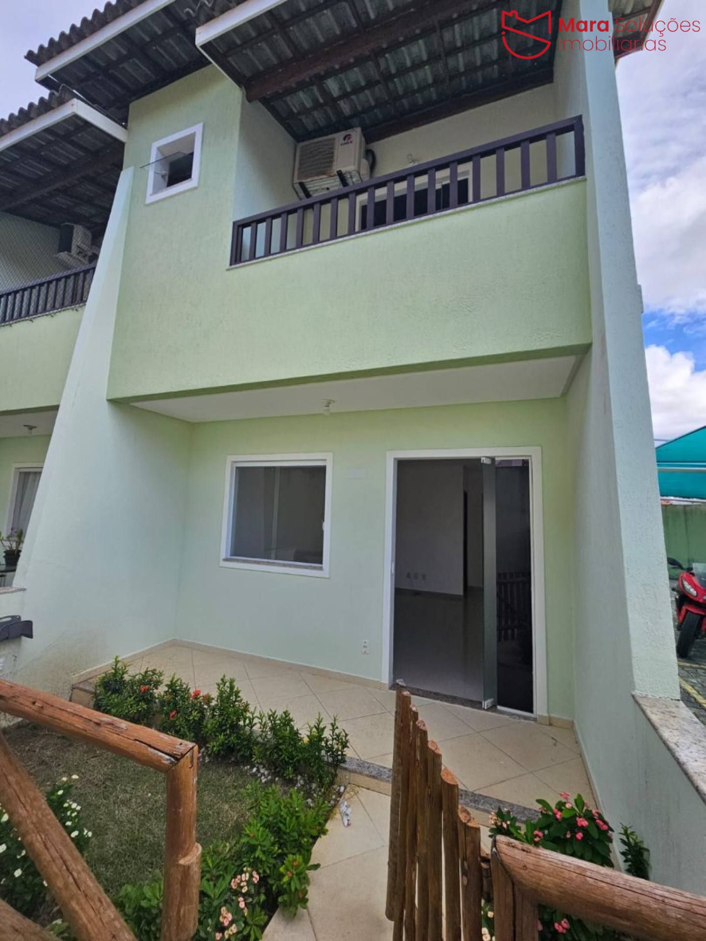 Casa à Venda | 2 Suítes a 300m da Praia de Ipitanga
