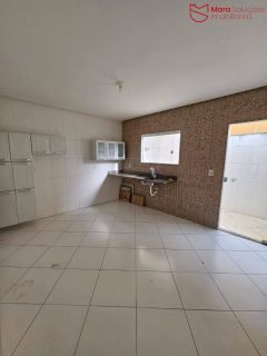 Casa à Venda | 2 Suítes a 300m da Praia de Ipitanga