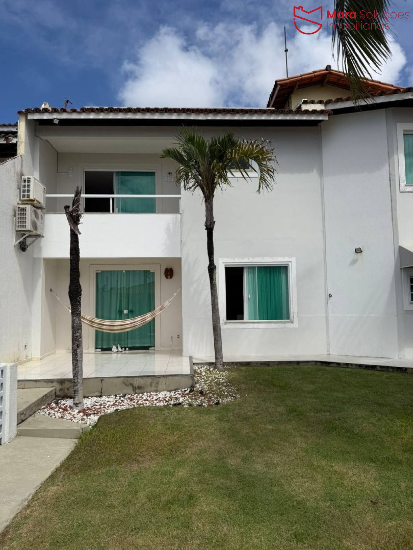 Casa duplex à venda em Vilas do Atlântico