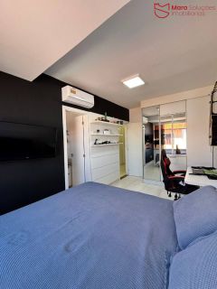 Casa á venda com 4/4 em Buraquinho | Churrasqueira | SPA | Energia solar.