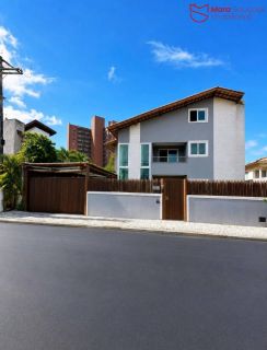 CASA À VENDA | CONDOMÍNIO JARDIM DO ATLÂNTICO | PORTEIRA FECHADA