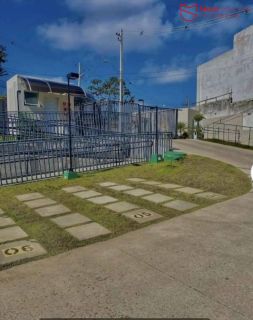 Apartamento 2/4 em Itapuã - Villaggio do Alto.