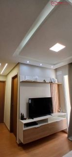 APARTAMENTO 2/4 REFORMADO E SEMI MOBILIADO À VENDA.