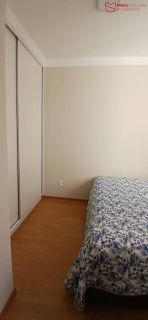 APARTAMENTO 2/4 REFORMADO E SEMI MOBILIADO À VENDA.