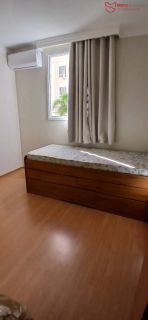 APARTAMENTO 2/4 REFORMADO E SEMI MOBILIADO À VENDA.
