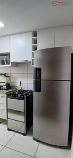 APARTAMENTO 2/4 REFORMADO E SEMI MOBILIADO À VENDA.