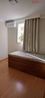 APARTAMENTO 2/4 REFORMADO E SEMI MOBILIADO À VENDA.