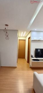 APARTAMENTO 2/4 REFORMADO E SEMI MOBILIADO À VENDA.
