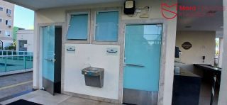 APARTAMENTO 2/4 REFORMADO E SEMI MOBILIADO À VENDA.