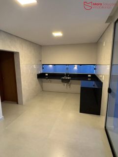 EXCELENTE CASA À VENDA - Alphaville Litoral Norte 3