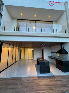 EXCELENTE CASA À VENDA - Alphaville Litoral Norte 3