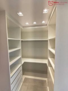 Casa em Buraquinho com Projetados | Condomínio New Joanes