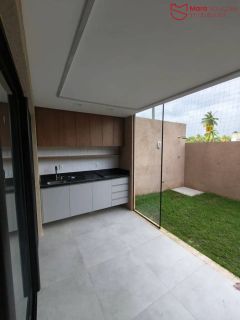 Casa em Buraquinho com Projetados | Condomínio New Joanes