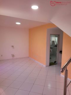 Casa com projetados em condomínio fechado em Abrantes - LOCAÇÃO