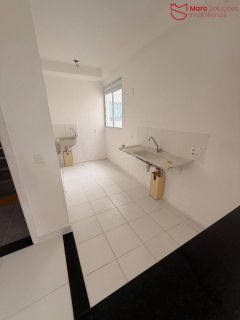 Apartamento à venda no Condomínio Vila Romana I.