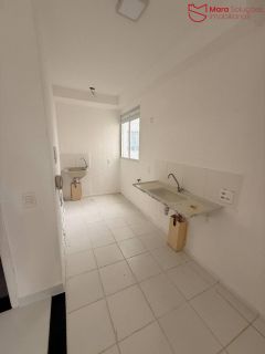 Apartamento à venda no Condomínio Vila Romana I.