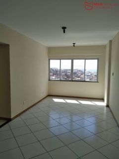 Apartamento para Aluguel em Armação | 3 Quartos com Suíte e Dependência Completa | 90m² | Nascente Total.