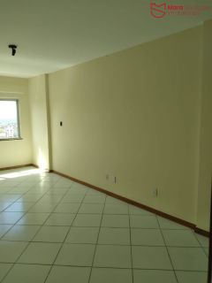 Apartamento para Aluguel em Armação | 3 Quartos com Suíte e Dependência Completa | 90m² | Nascente Total.