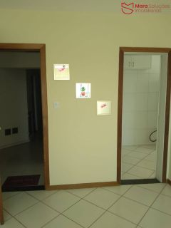 Apartamento para Aluguel em Armação | 3 Quartos com Suíte e Dependência Completa | 90m² | Nascente Total.