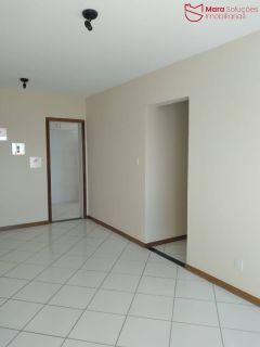 Apartamento para Aluguel em Armação | 3 Quartos com Suíte e Dependência Completa | 90m² | Nascente Total.