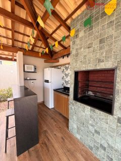 Casa Mobiliada com 5 Quartos para Locação no Condomínio Flor de Lis | Miragem | Energia Solar | Jacuzzi