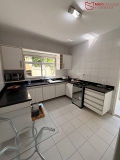 Casa Mobiliada com 5 Quartos para Locação no Condomínio Flor de Lis | Miragem | Energia Solar | Jacuzzi